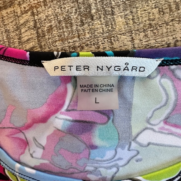Peter Nygard Bright Abstract TOP - Size large!! - Picture 4 of 5